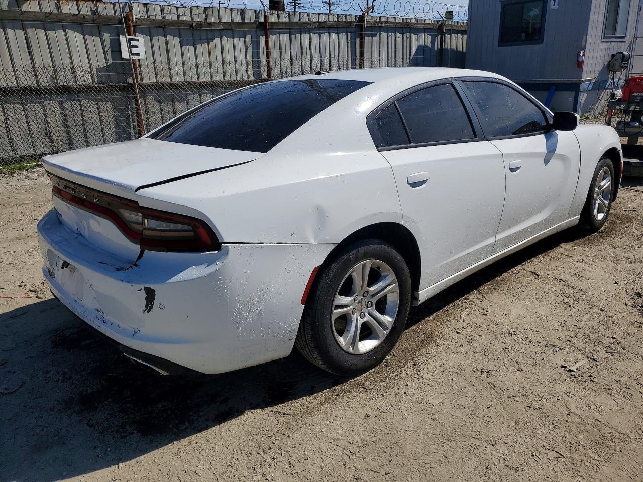 2016 Dodge Charger Se - zdjęcie 3