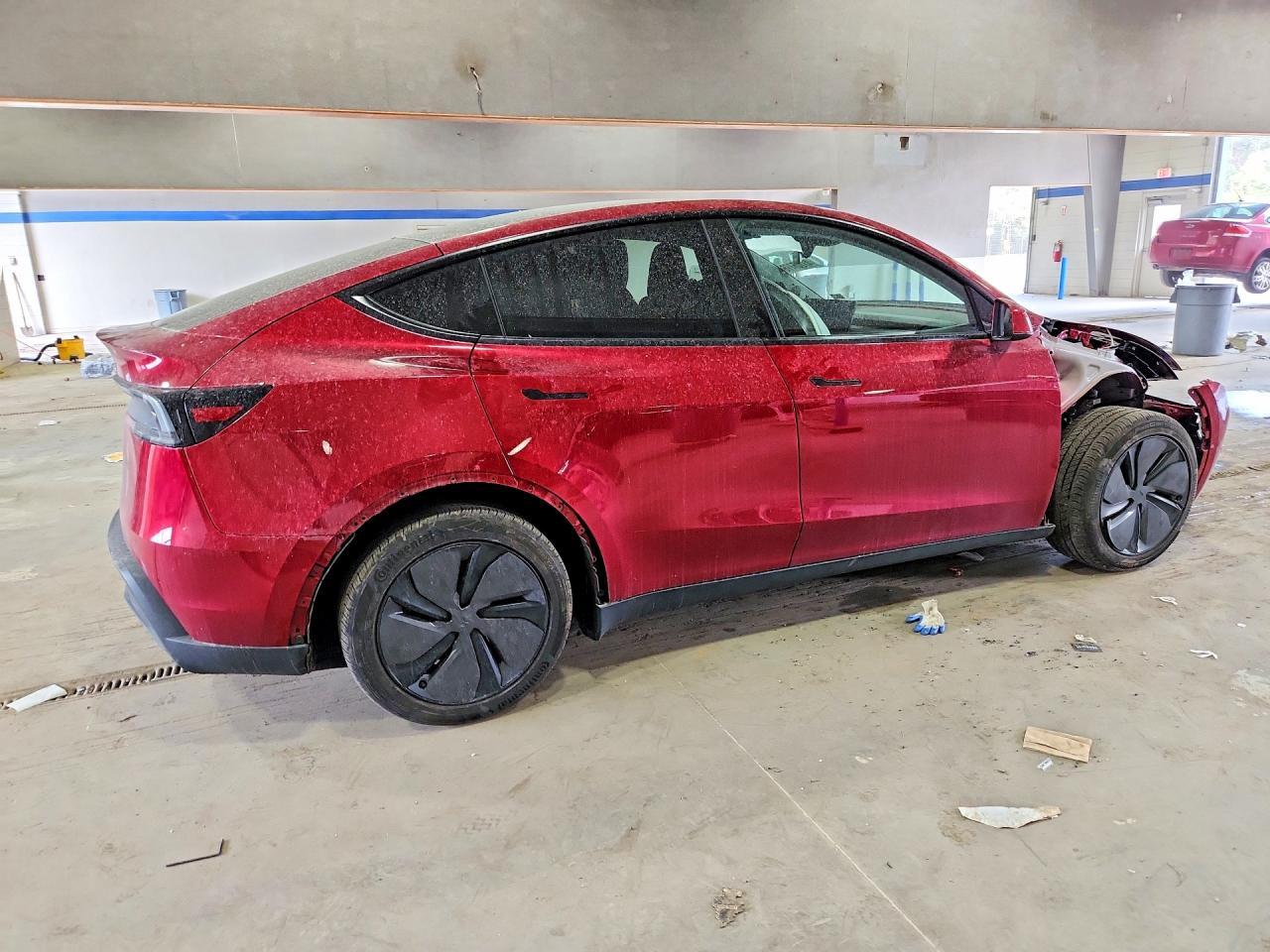2026 Tesla Model Y - zdjęcie 3