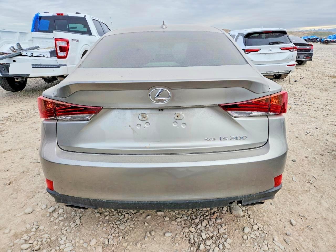 2017 Lexus Is 300 Base - zdjęcie 6