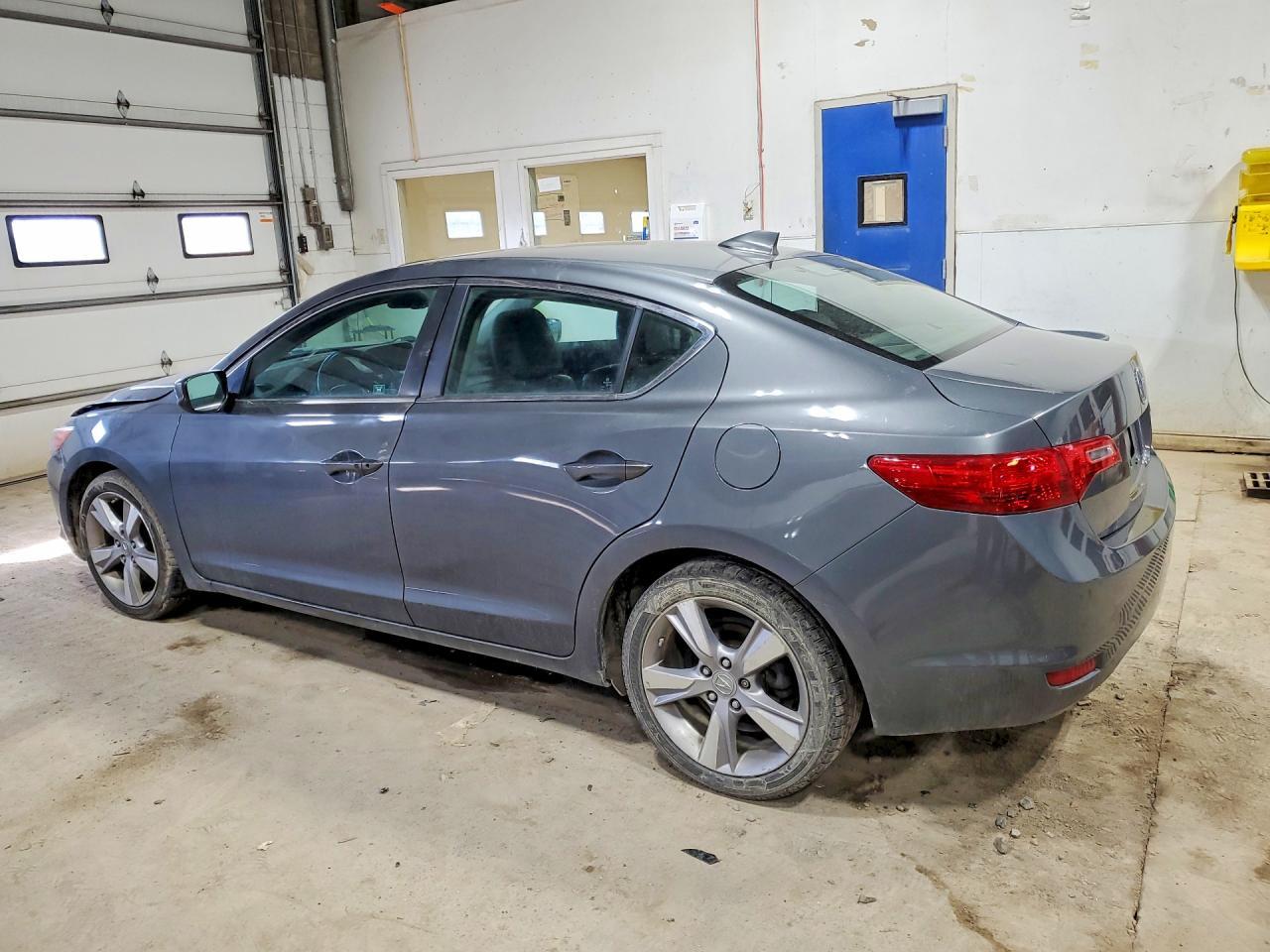 2013 Acura Ilx - zdjęcie 2