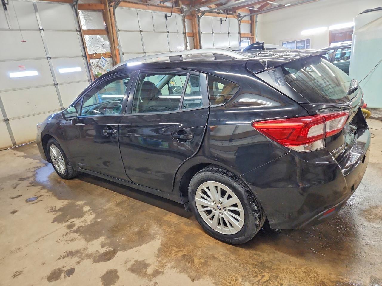 2017 Subaru Impreza Premium - zdjęcie 2