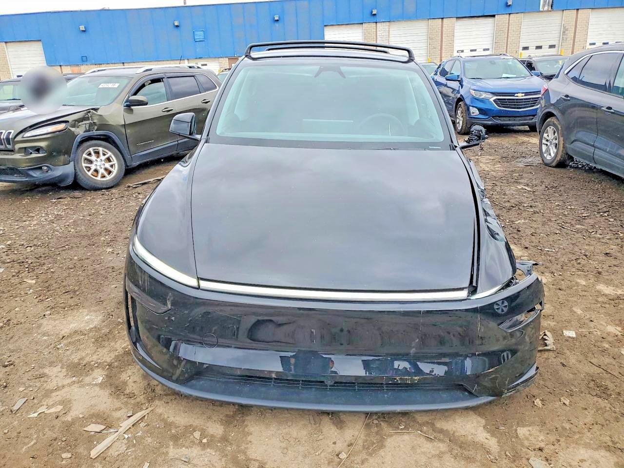 2026 Tesla Model Y - zdjęcie 5