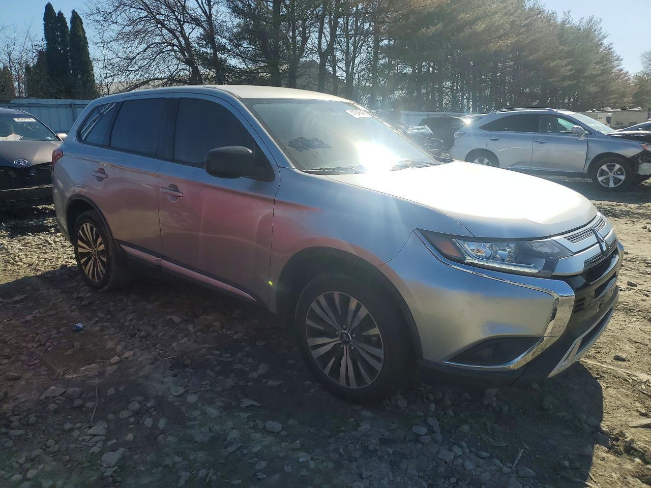 2019 Mitsubishi Outlander Es - zdjęcie 4
