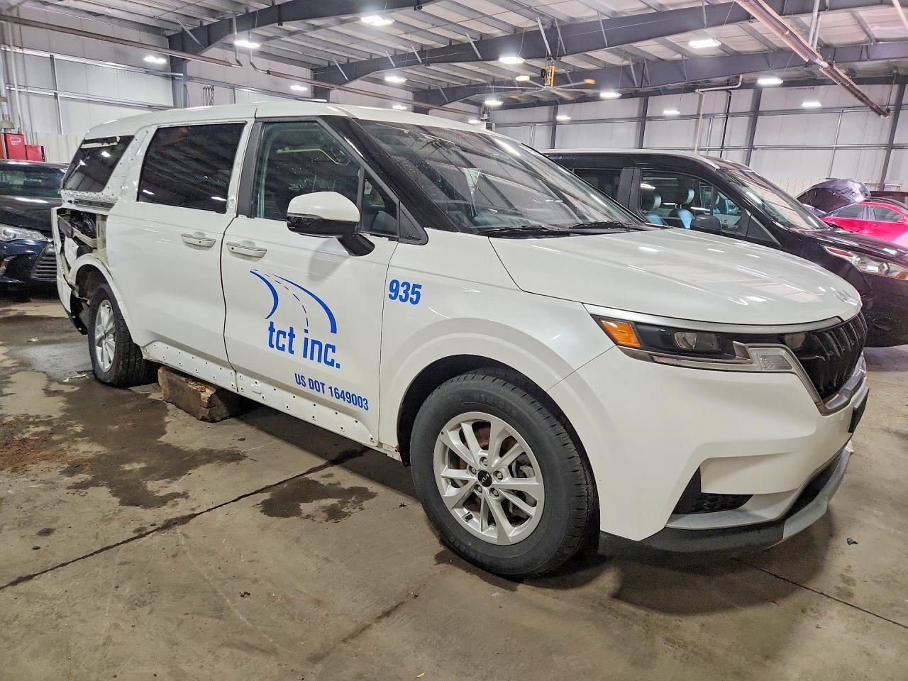 2024 Kia Carnival Lx - zdjęcie 4