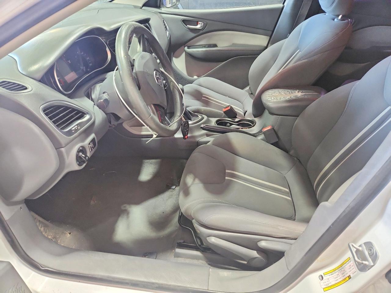 2013 Dodge Dart Sxt - zdjęcie 7