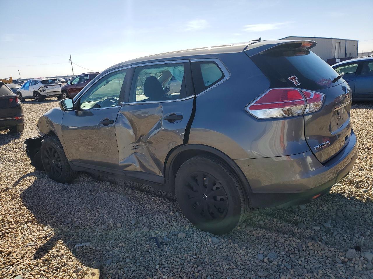 2016 Nissan Rogue S - zdjęcie 2