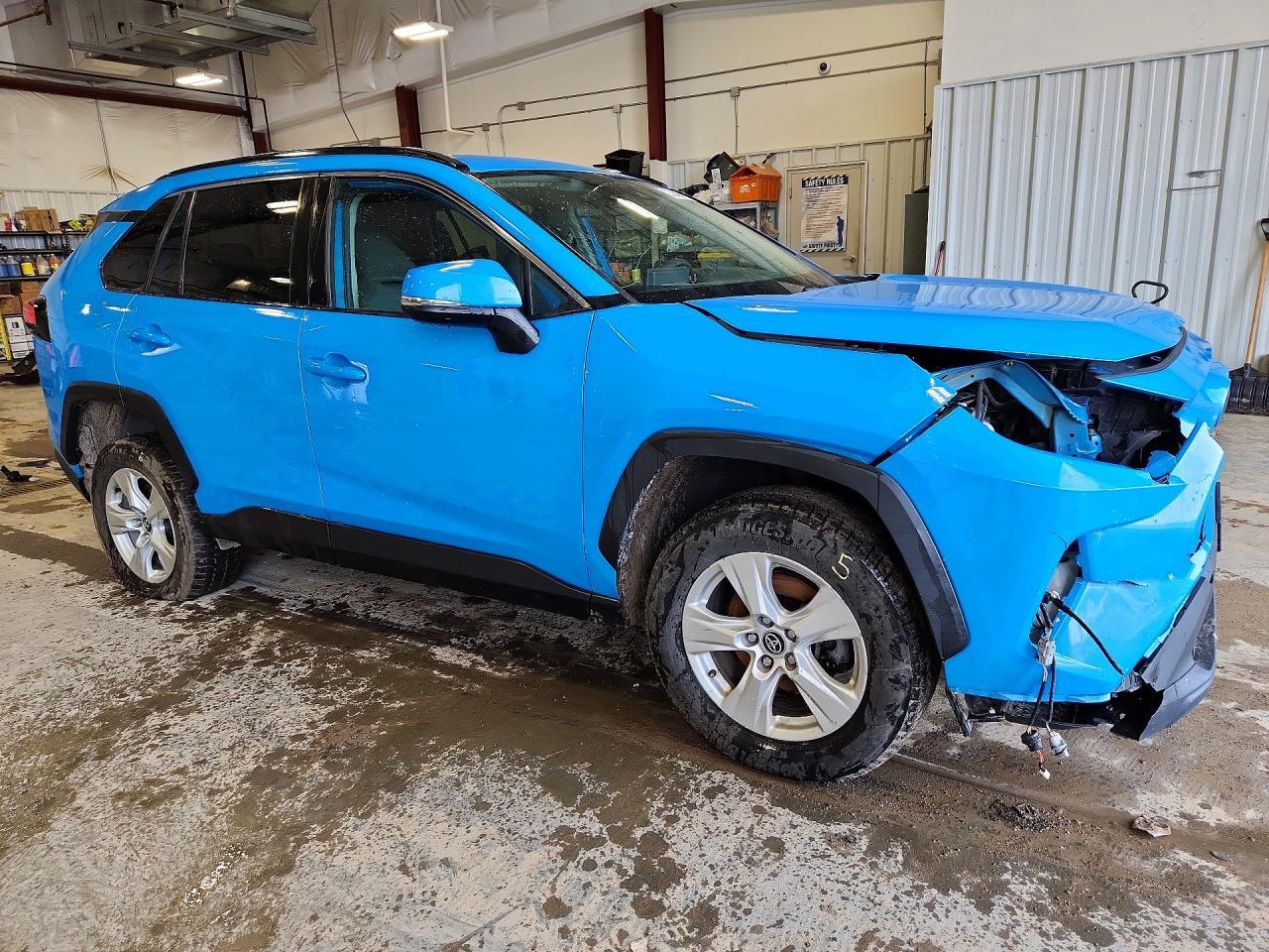 2021 Toyota Rav4 Xle - zdjęcie 4