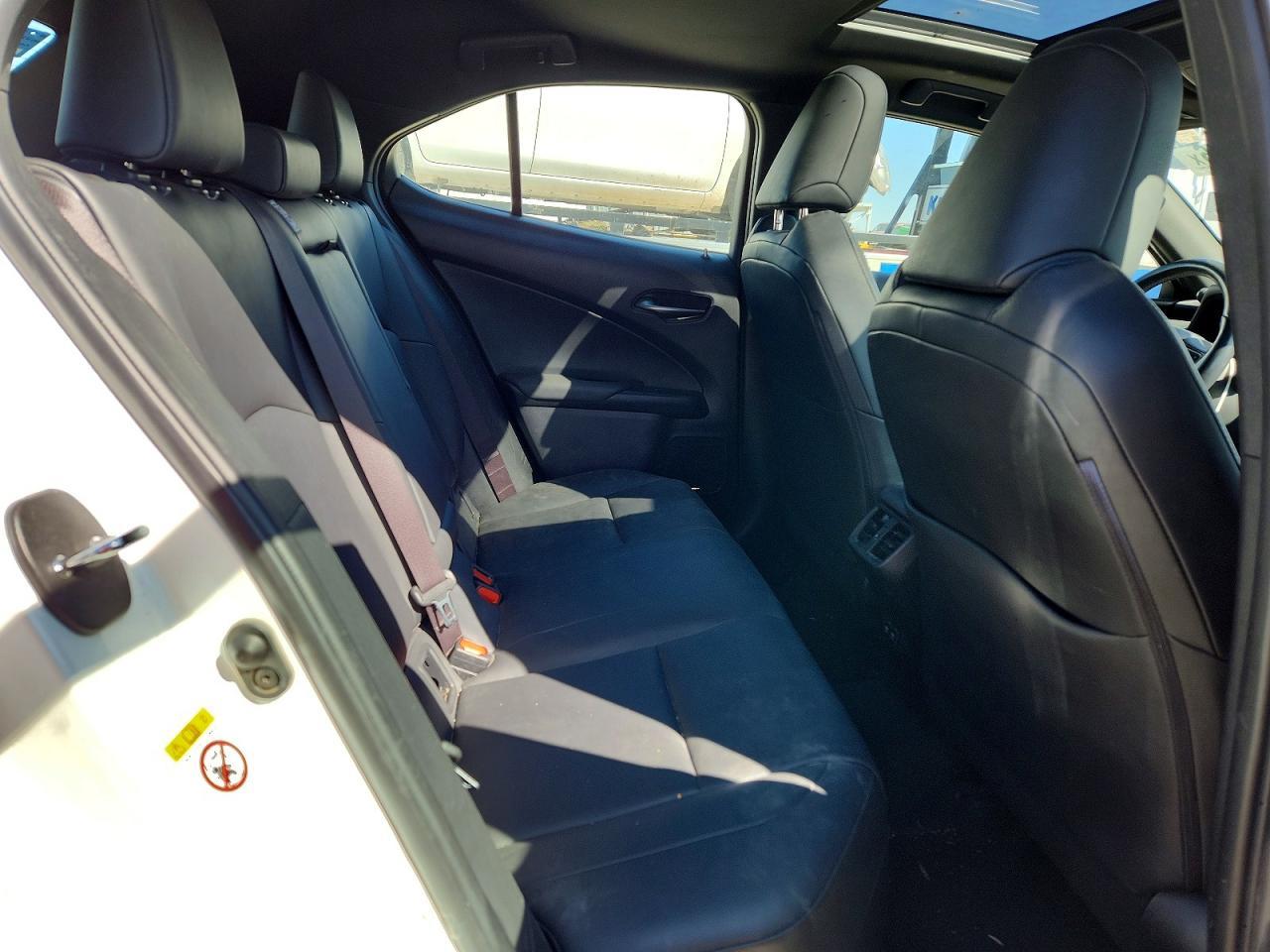 2019 Lexus Ux 200 Base - zdjęcie 10