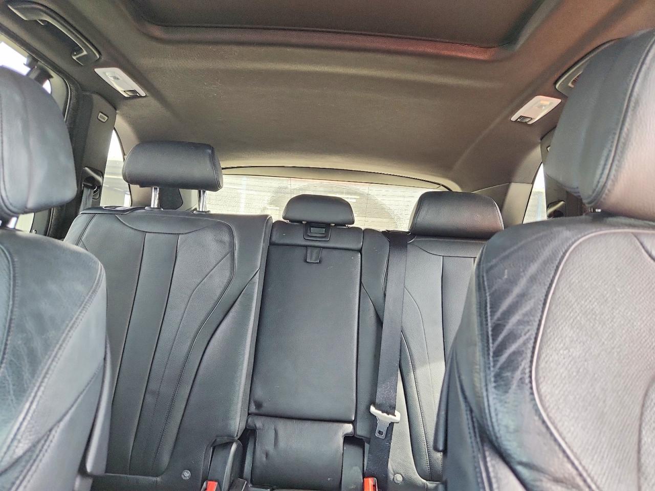 2016 BMW X5 xDrive50I - zdjęcie 10