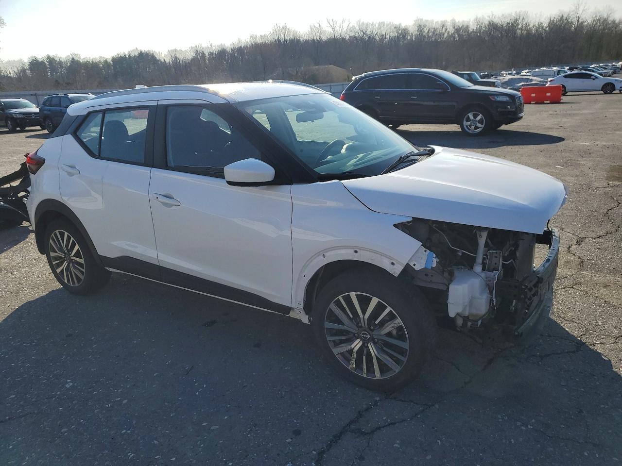 2024 Nissan Kicks Sv - zdjęcie 4