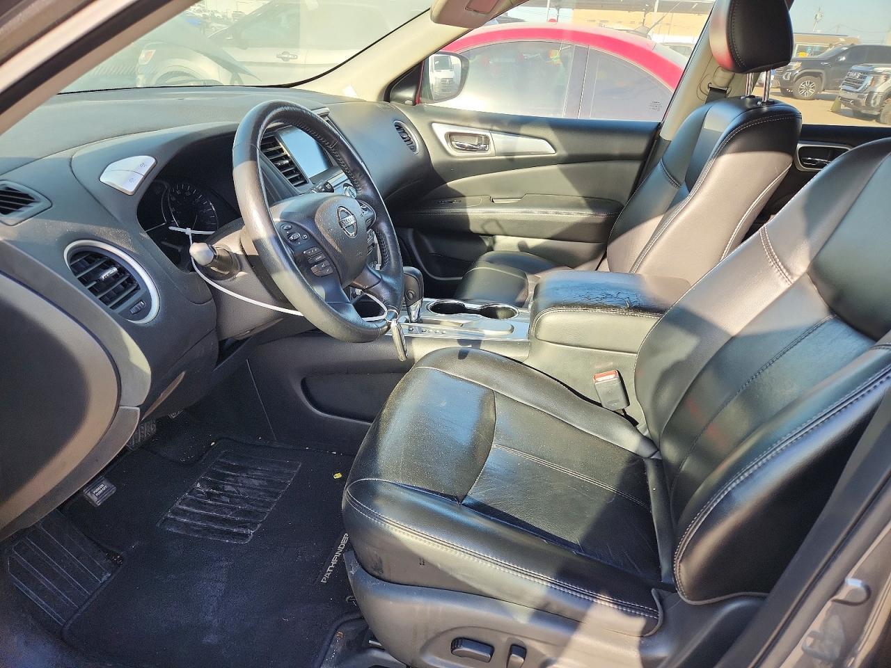 2019 Nissan Pathfinder Sl - zdjęcie 7