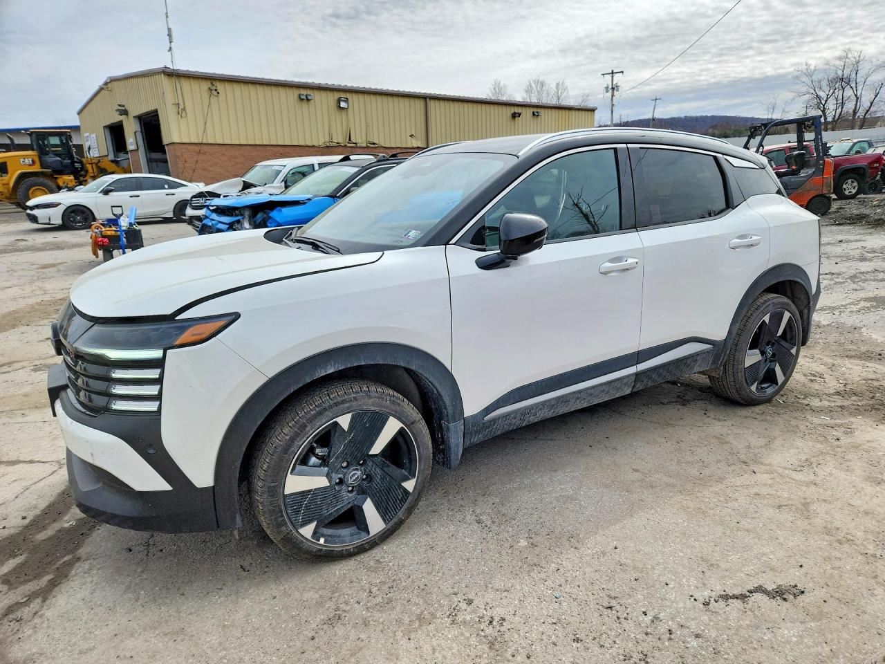 2025 Nissan Kicks Sr - zdjęcie główne