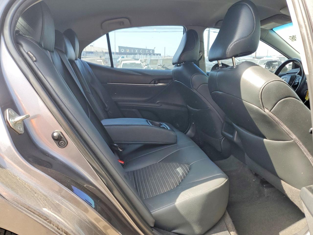 2019 Toyota Camry Se - zdjęcie 10