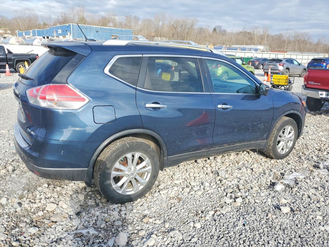 2016 Nissan Rogue Sv - zdjęcie 3