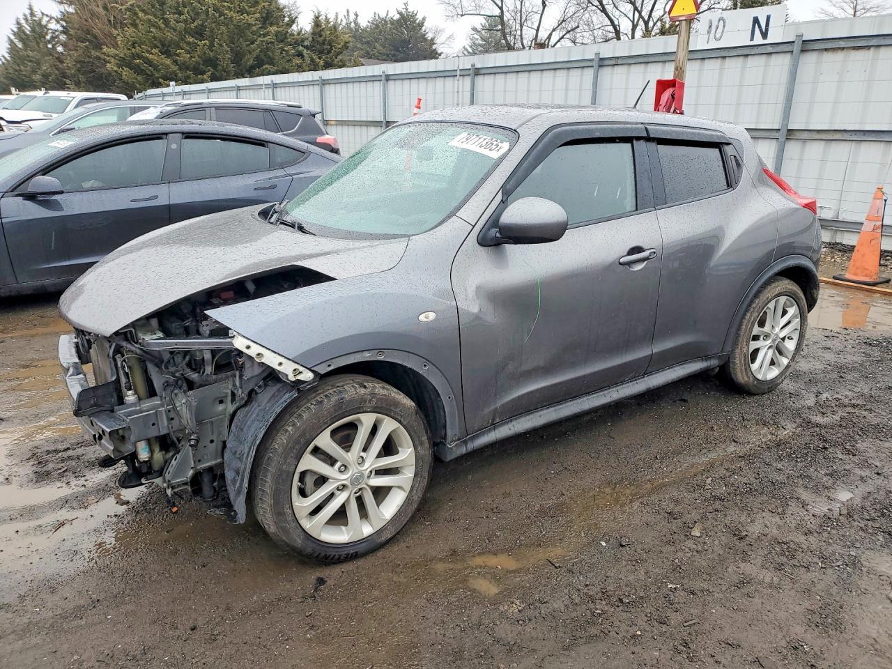 2013 Nissan Juke S - zdjęcie główne