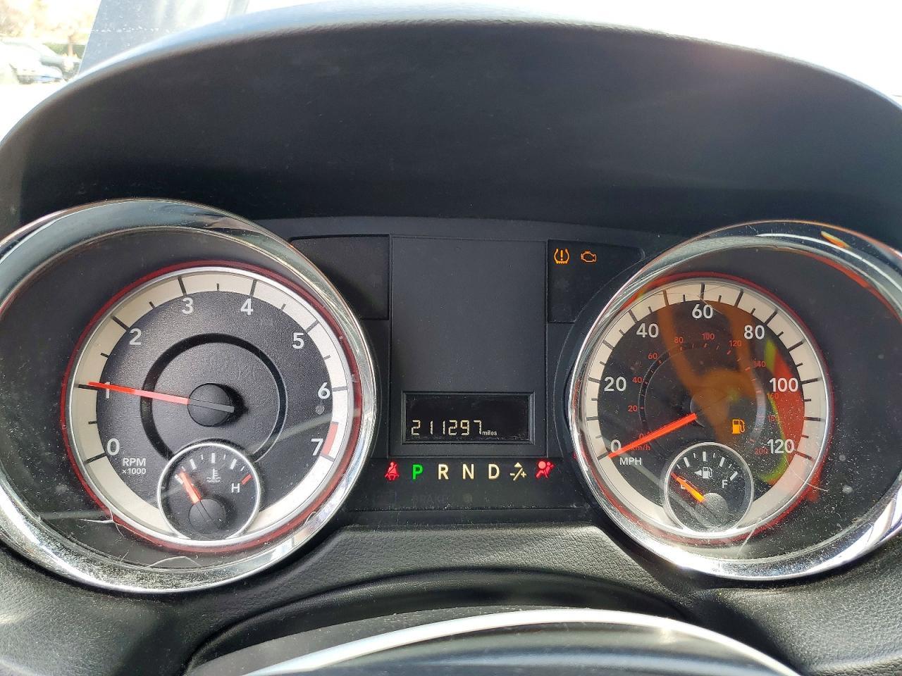 2016 Dodge Grand Caravan Sxt - zdjęcie 9