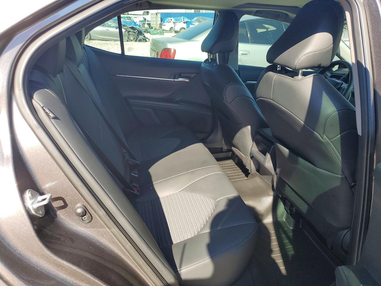 2024 Toyota Camry Se - zdjęcie 10