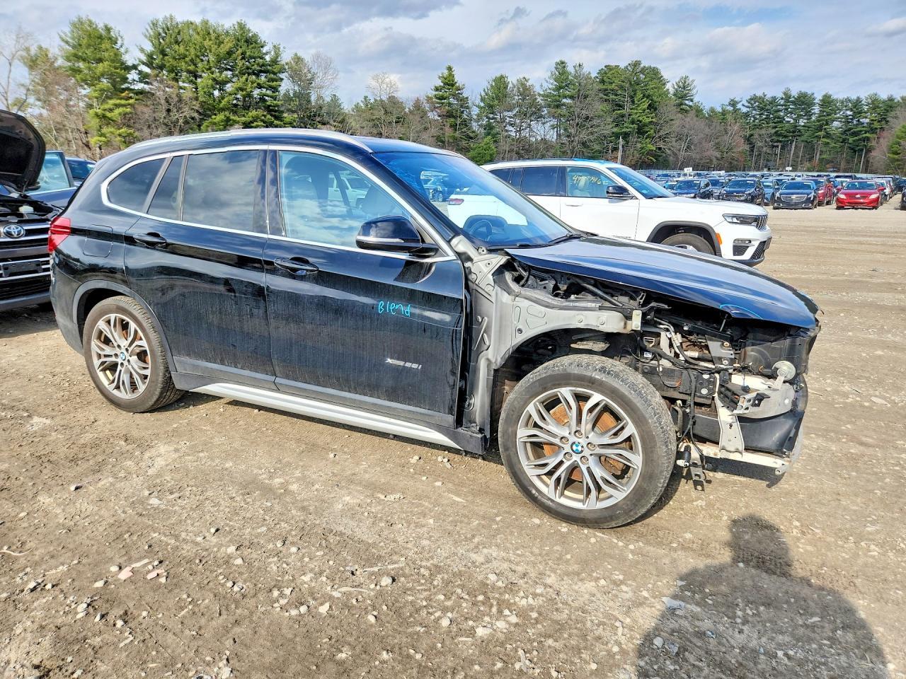 2017 BMW X1 xDrive28I - zdjęcie 4