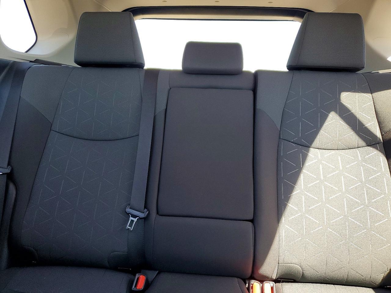 2025 Toyota Rav4 Xle - zdjęcie 10