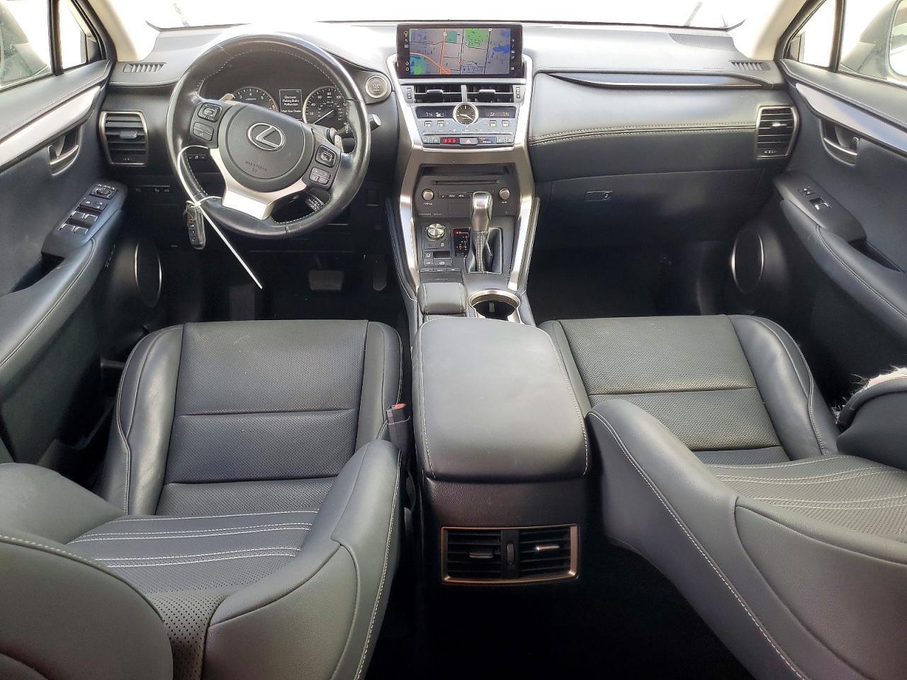 2021 Lexus Nx 300 Base - zdjęcie 8