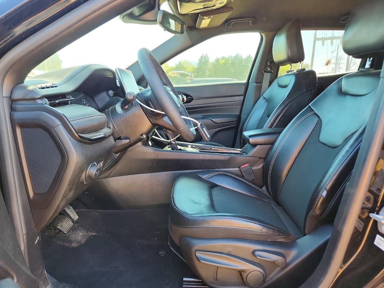 2023 Jeep Compass Latitude - zdjęcie 7