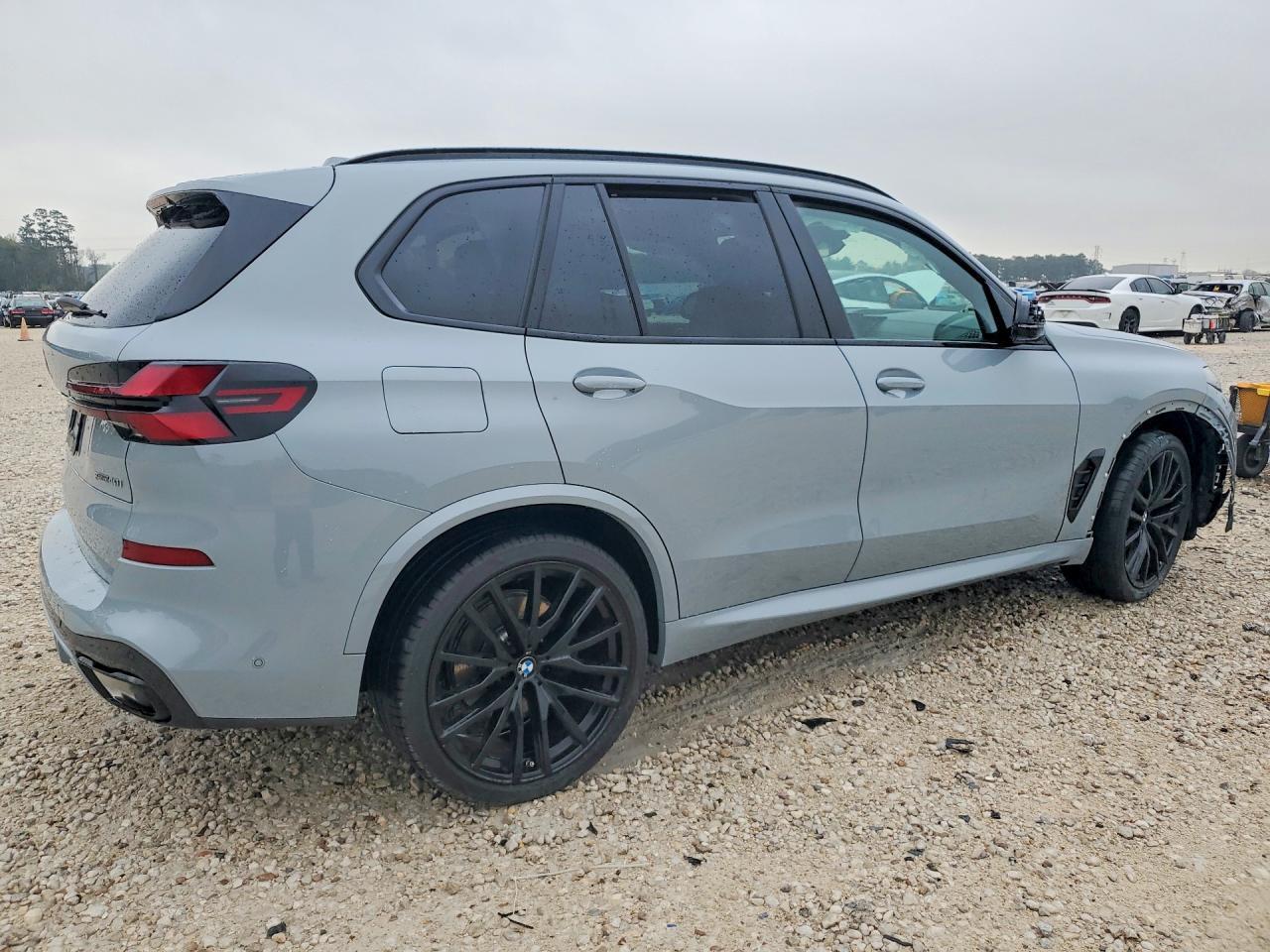 2024 BMW X5 xDrive40I - zdjęcie 3
