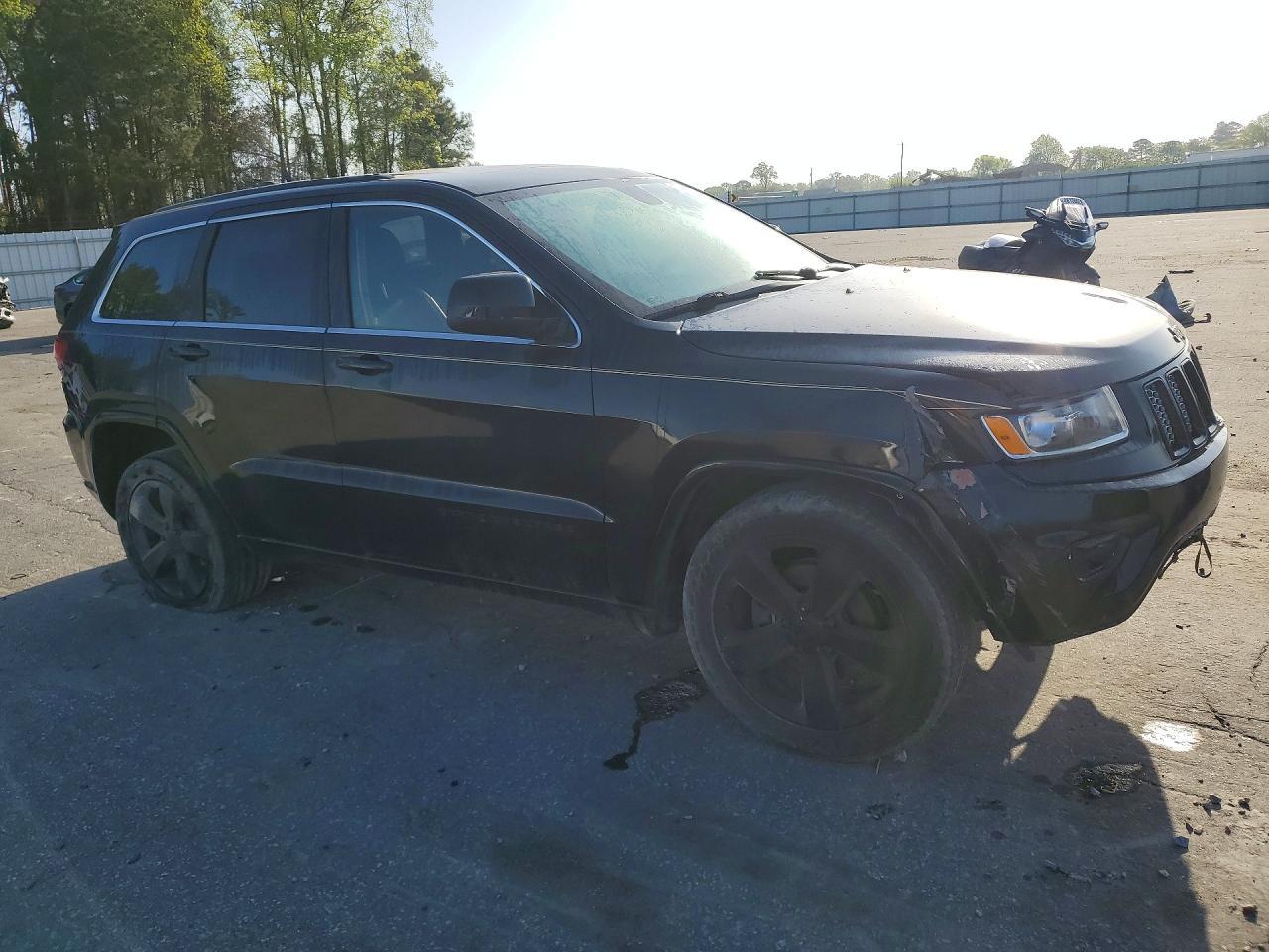 2015 Jeep Grand Cherokee Laredo - zdjęcie 4