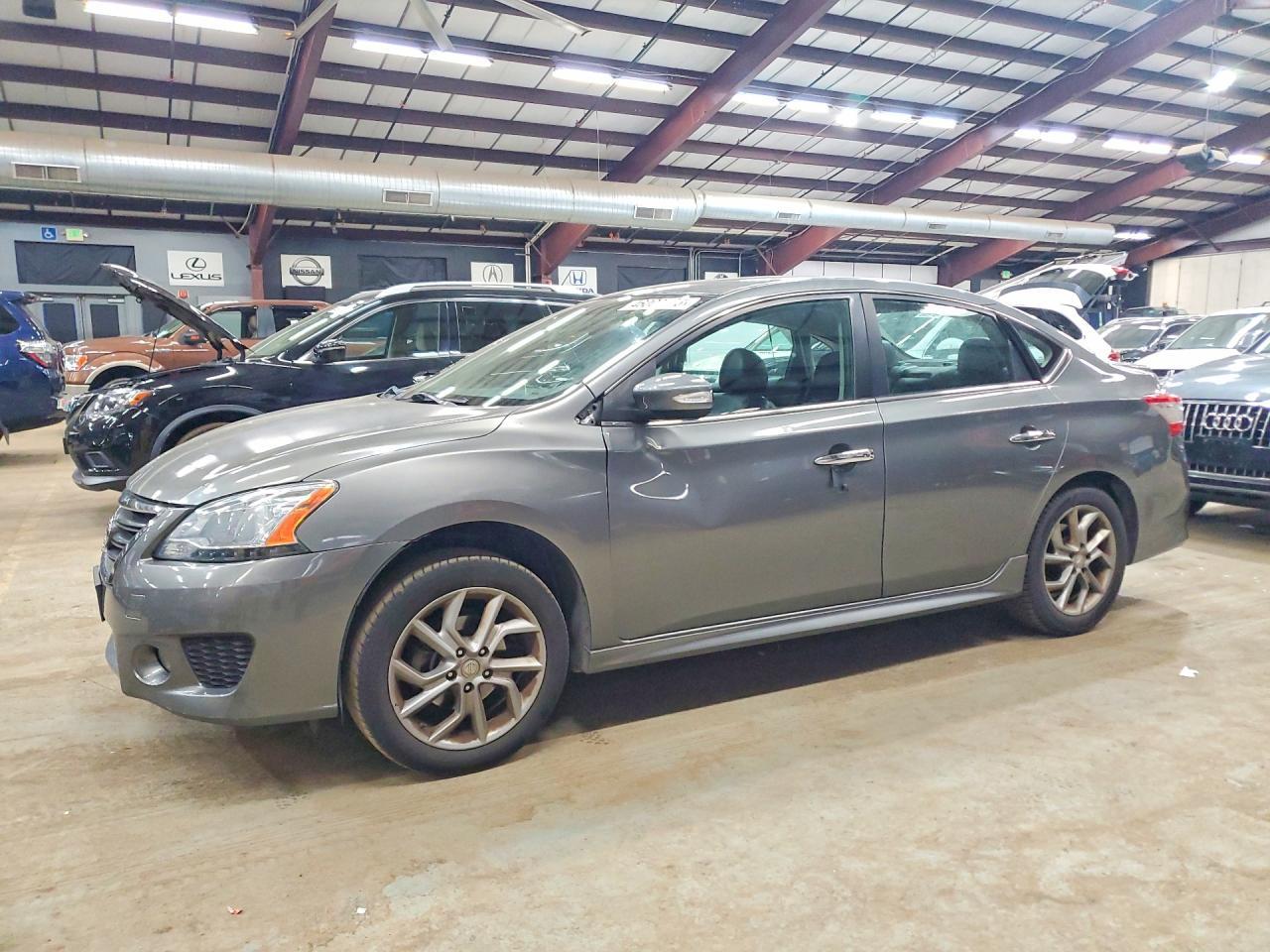 2015 Nissan Sentra Sr - zdjęcie główne