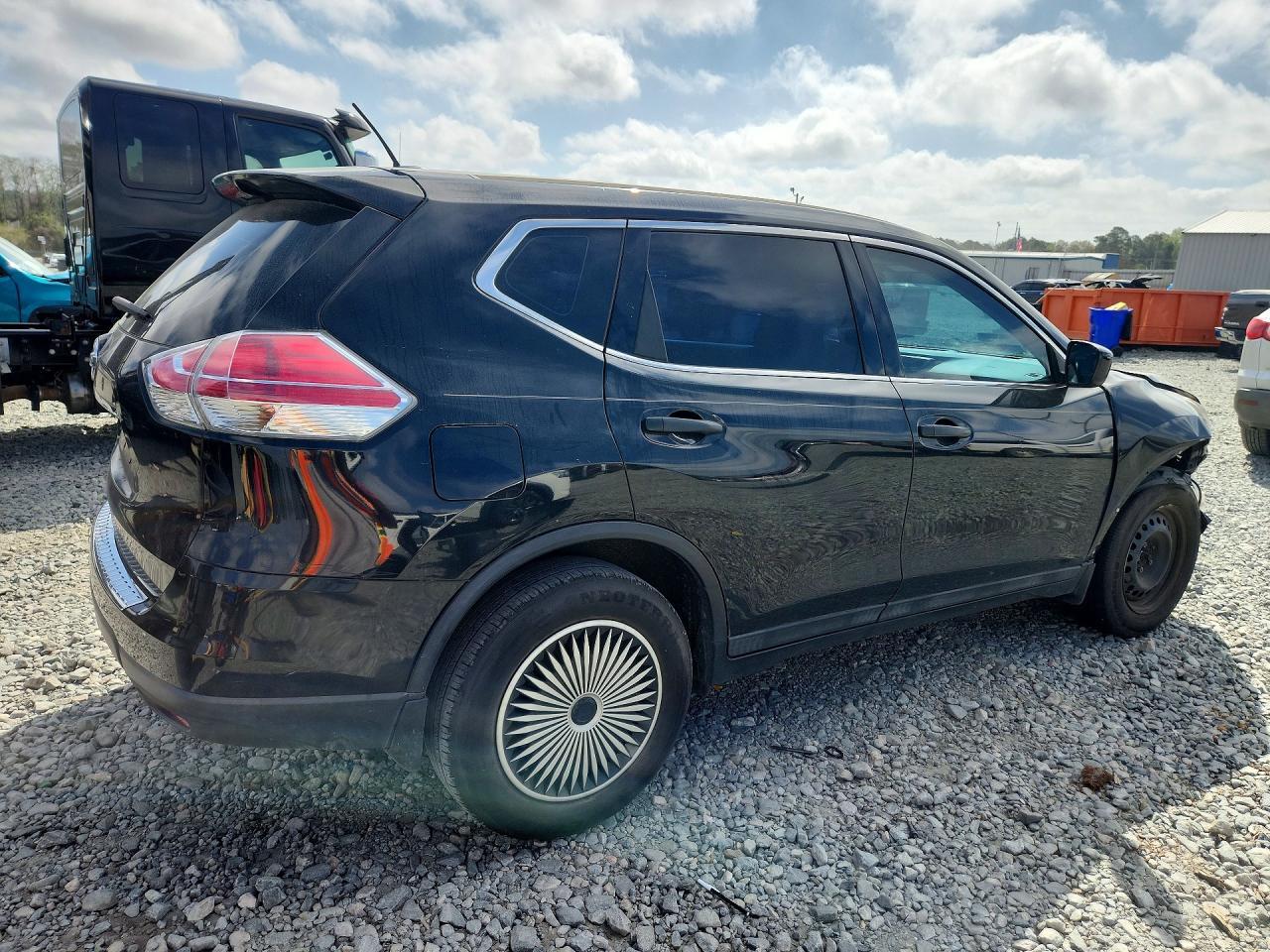 2016 Nissan Rogue S - zdjęcie 3