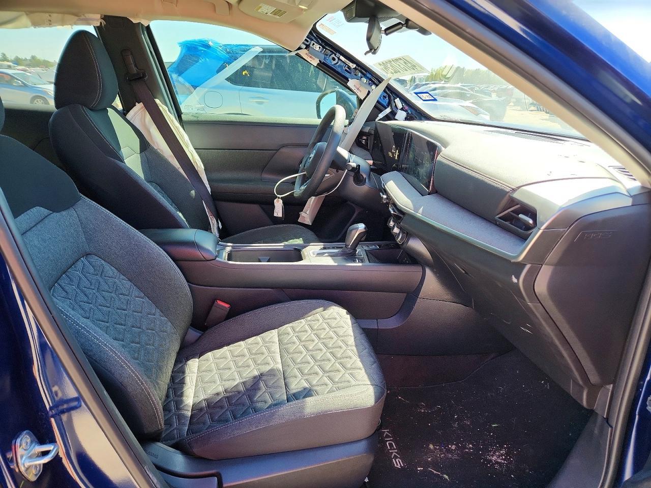 2025 Nissan Kicks Sv - zdjęcie 7