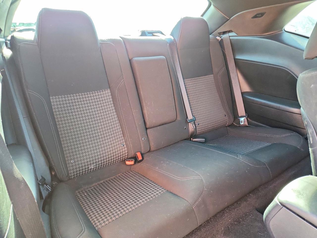 2015 Dodge Challenger Sxt - zdjęcie 10