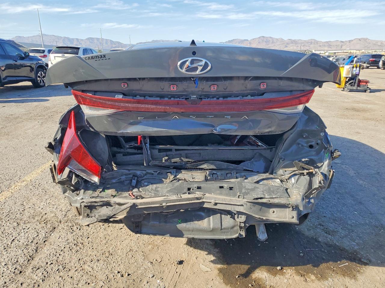 2023 Hyundai Elantra Sel - zdjęcie 6