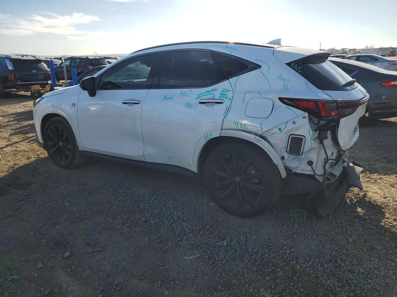 2022 Lexus Nx 250 - zdjęcie 2