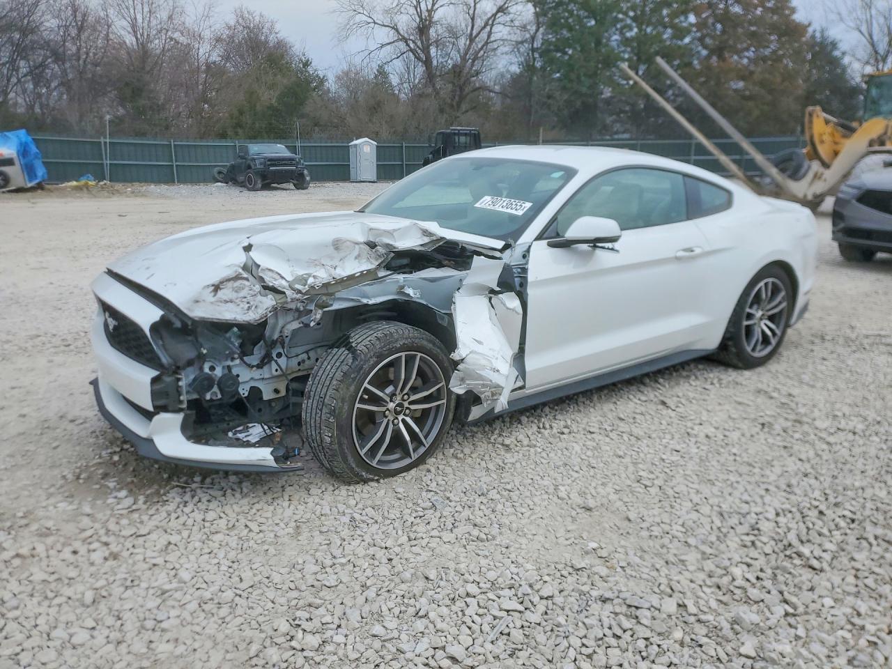 2015 Ford Mustang - zdjęcie główne