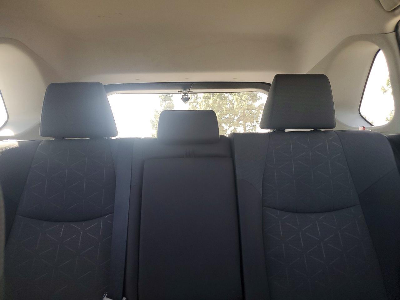 2021 Toyota Rav4 Hybrid Xle - zdjęcie 10