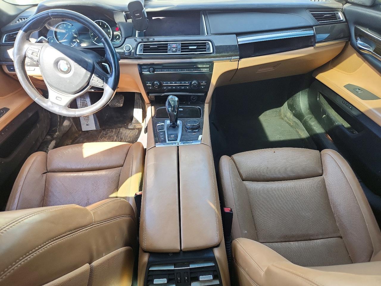 2014 BMW 750 Xi - zdjęcie 8