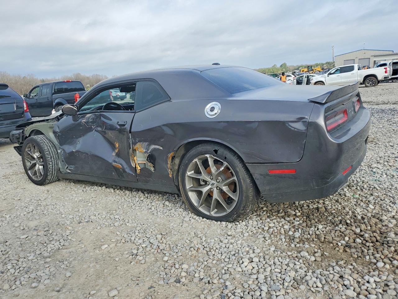 2022 Dodge Challenger Gt - zdjęcie 2