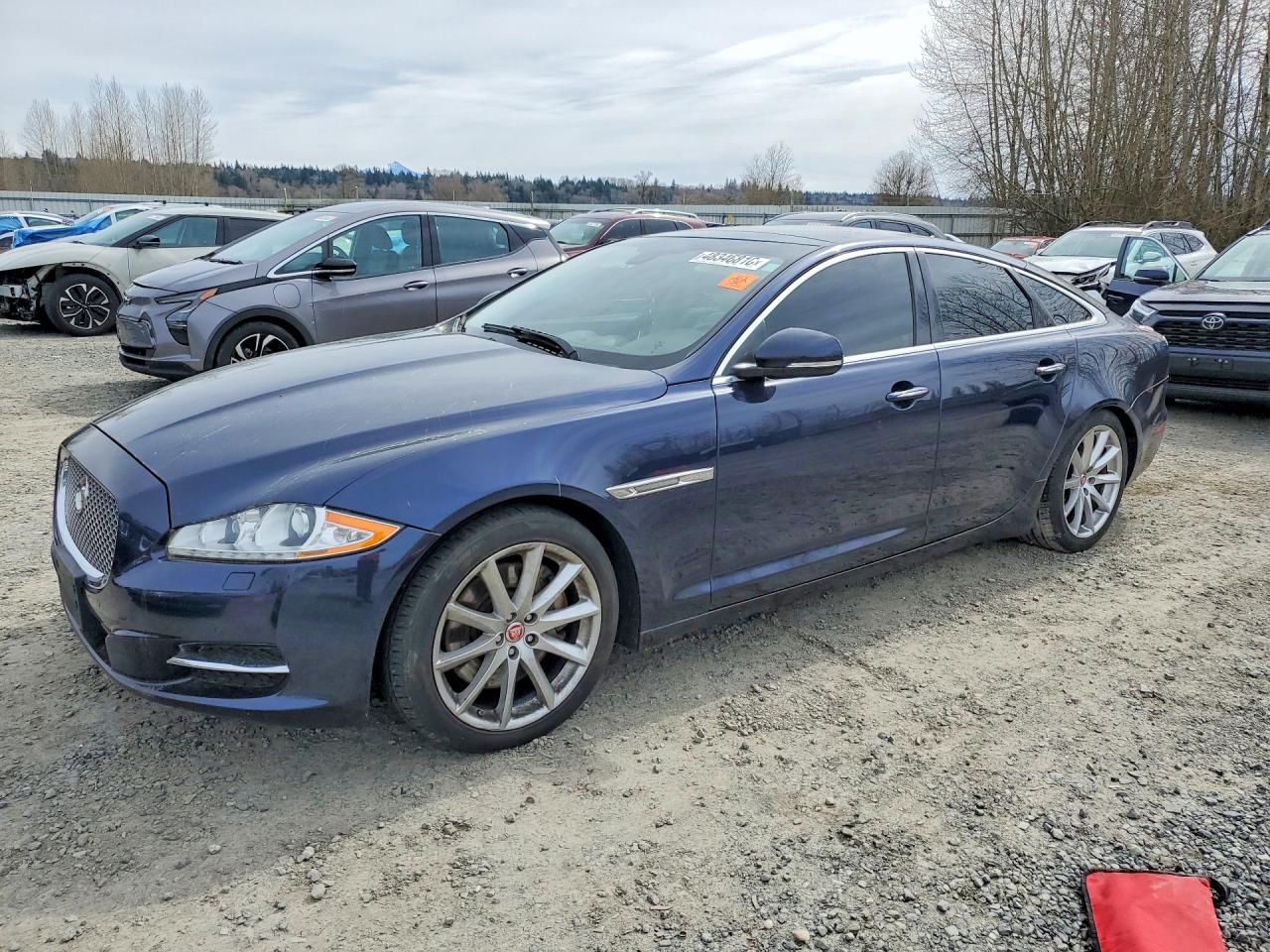 2014 Jaguar Xj - zdjęcie główne