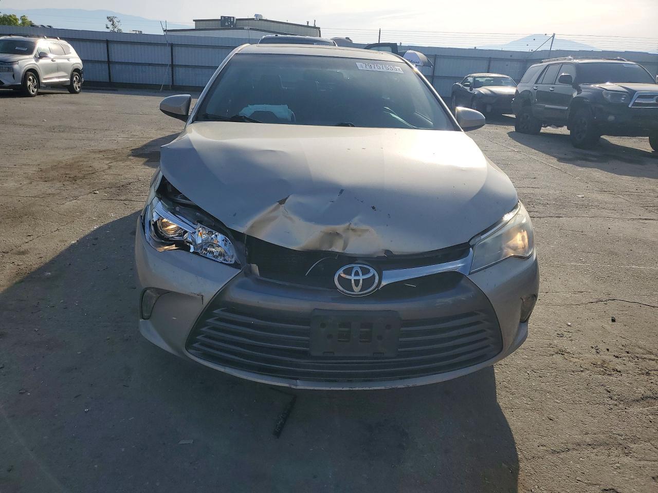 2015 Toyota Camry Xle - zdjęcie 5