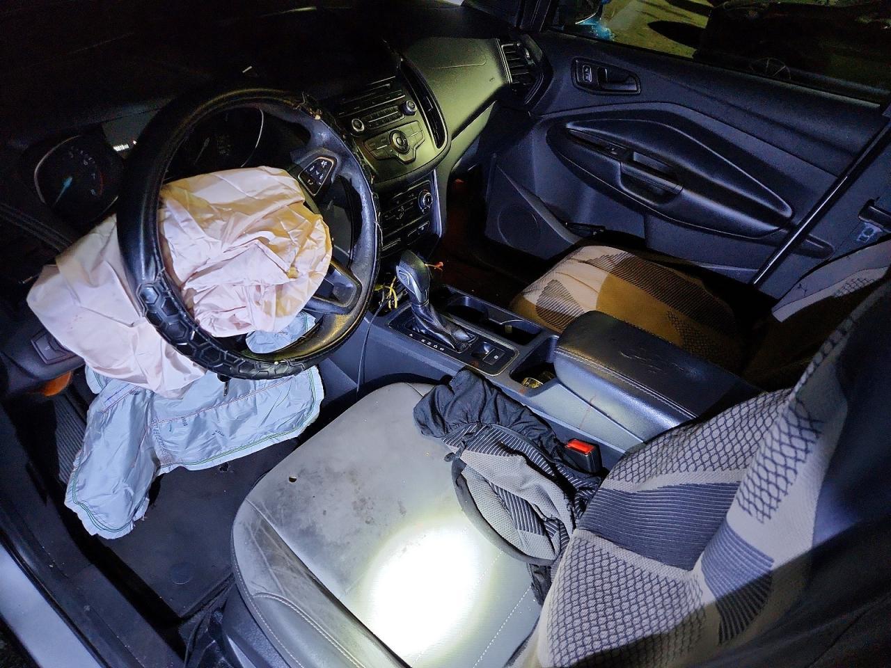 2018 Ford Escape S - zdjęcie 8