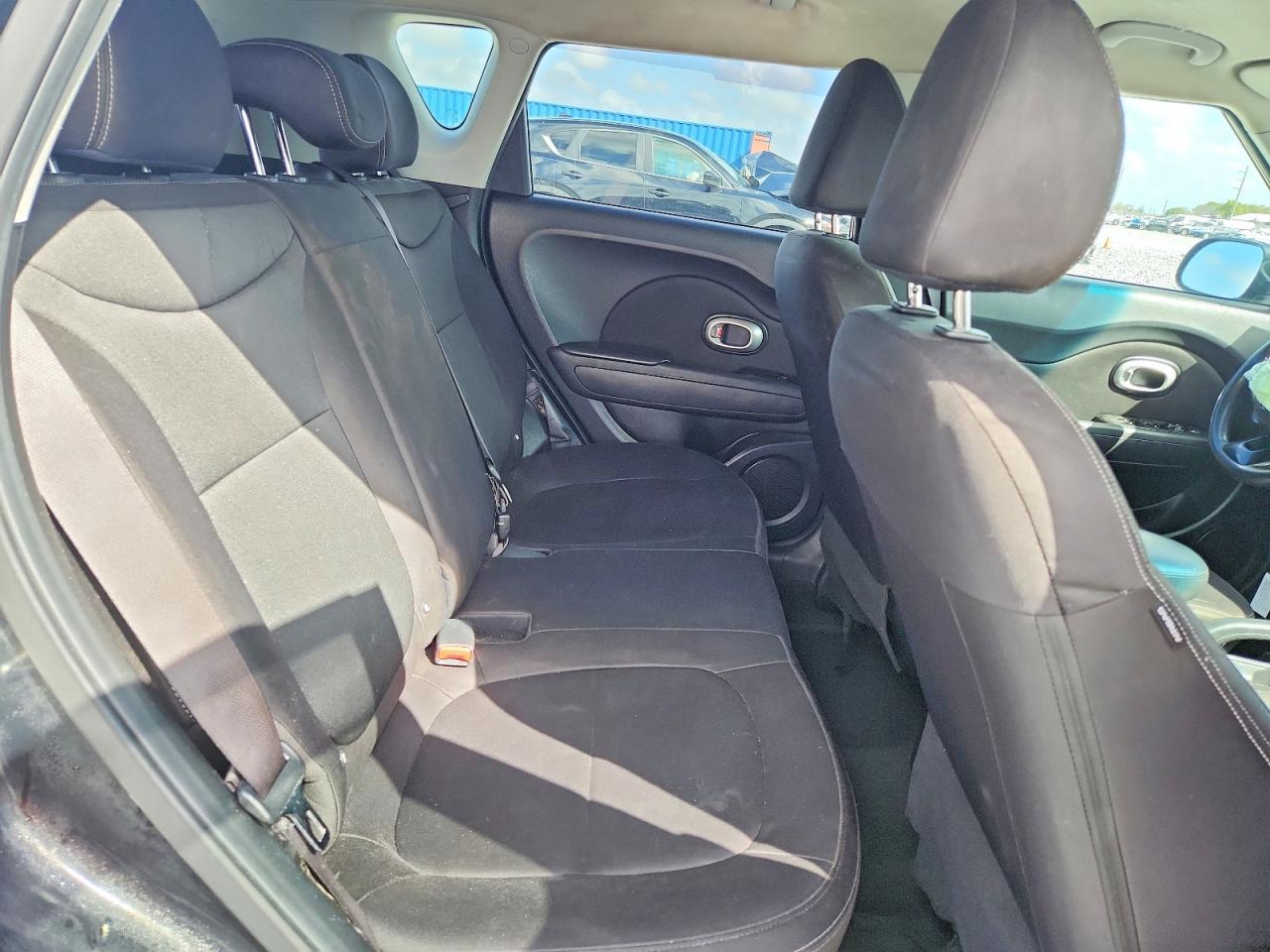 2016 Kia Soul Base - zdjęcie 11