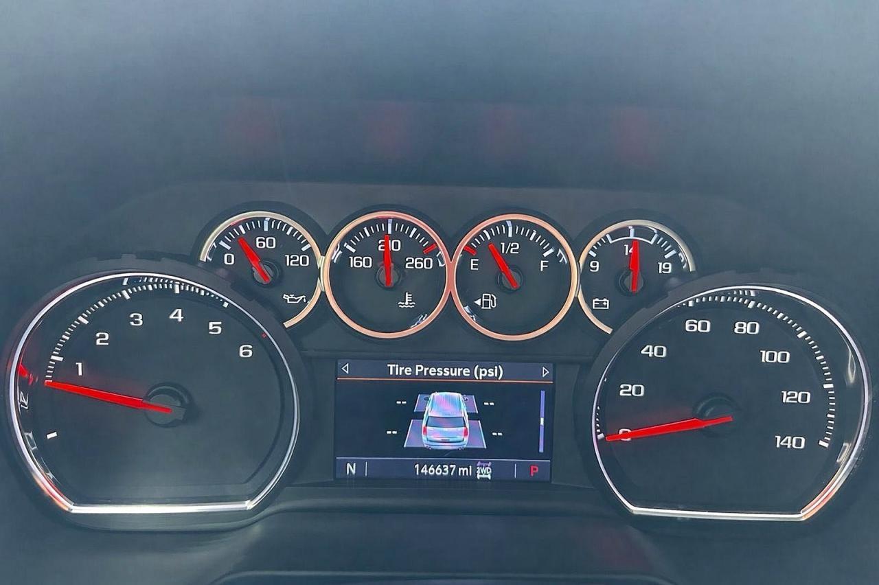 2021 Chevrolet Suburban K1500 Lt - zdjęcie 8