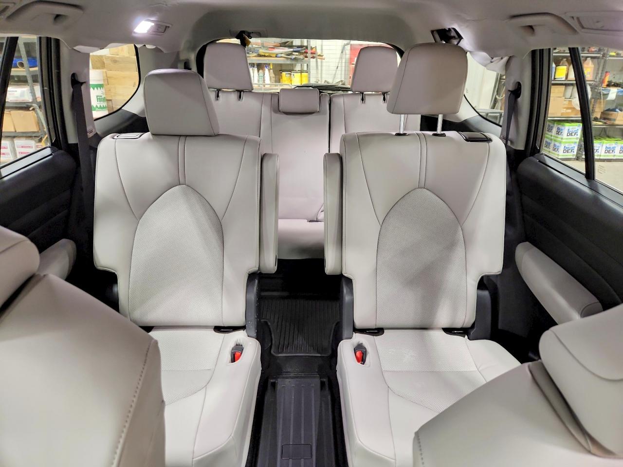 2026 Toyota Grand Highlander Hybrid Xle - zdjęcie 10