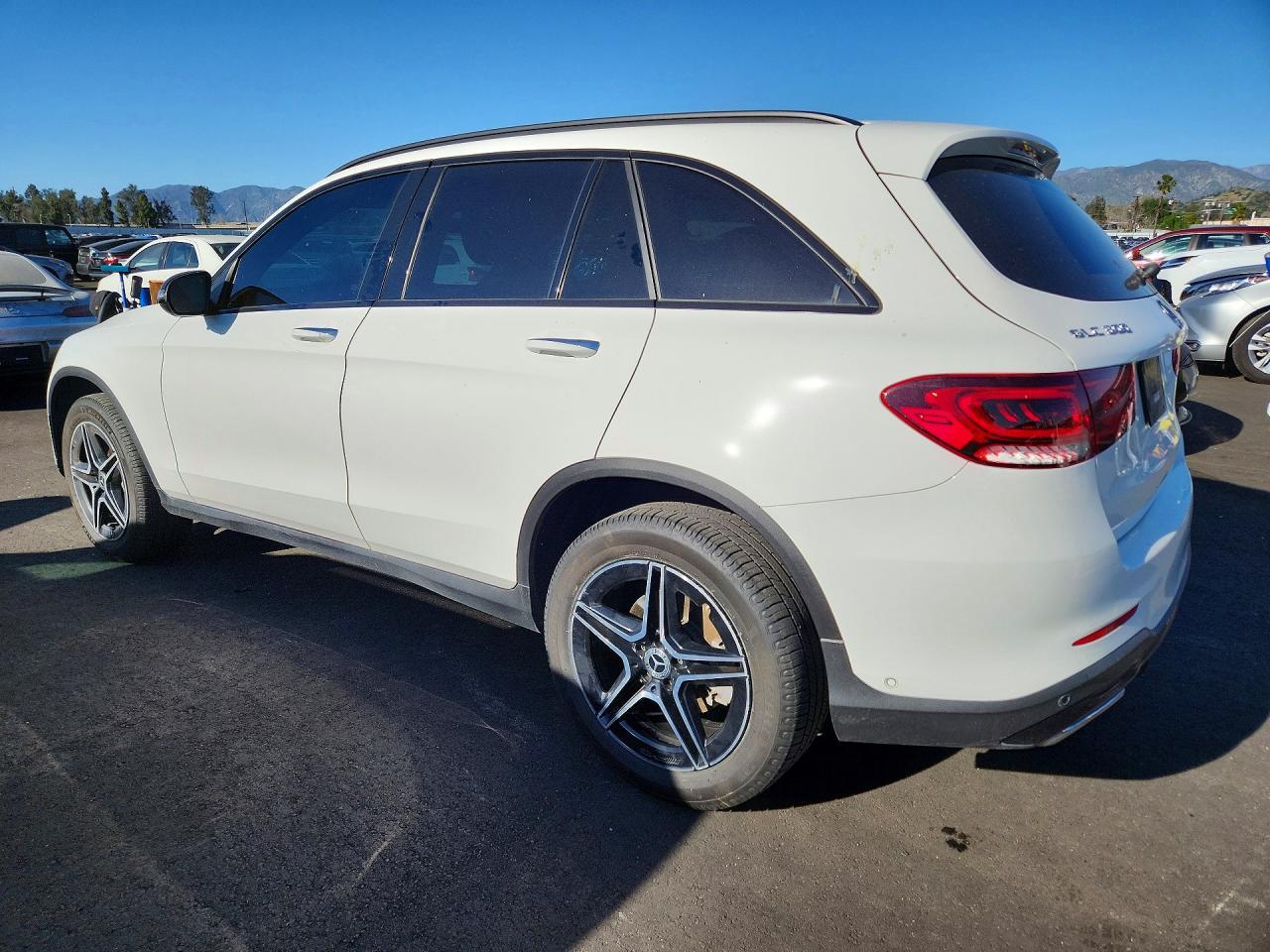 2022 Mercedes-Benz Glc 300 4Matic - zdjęcie 2