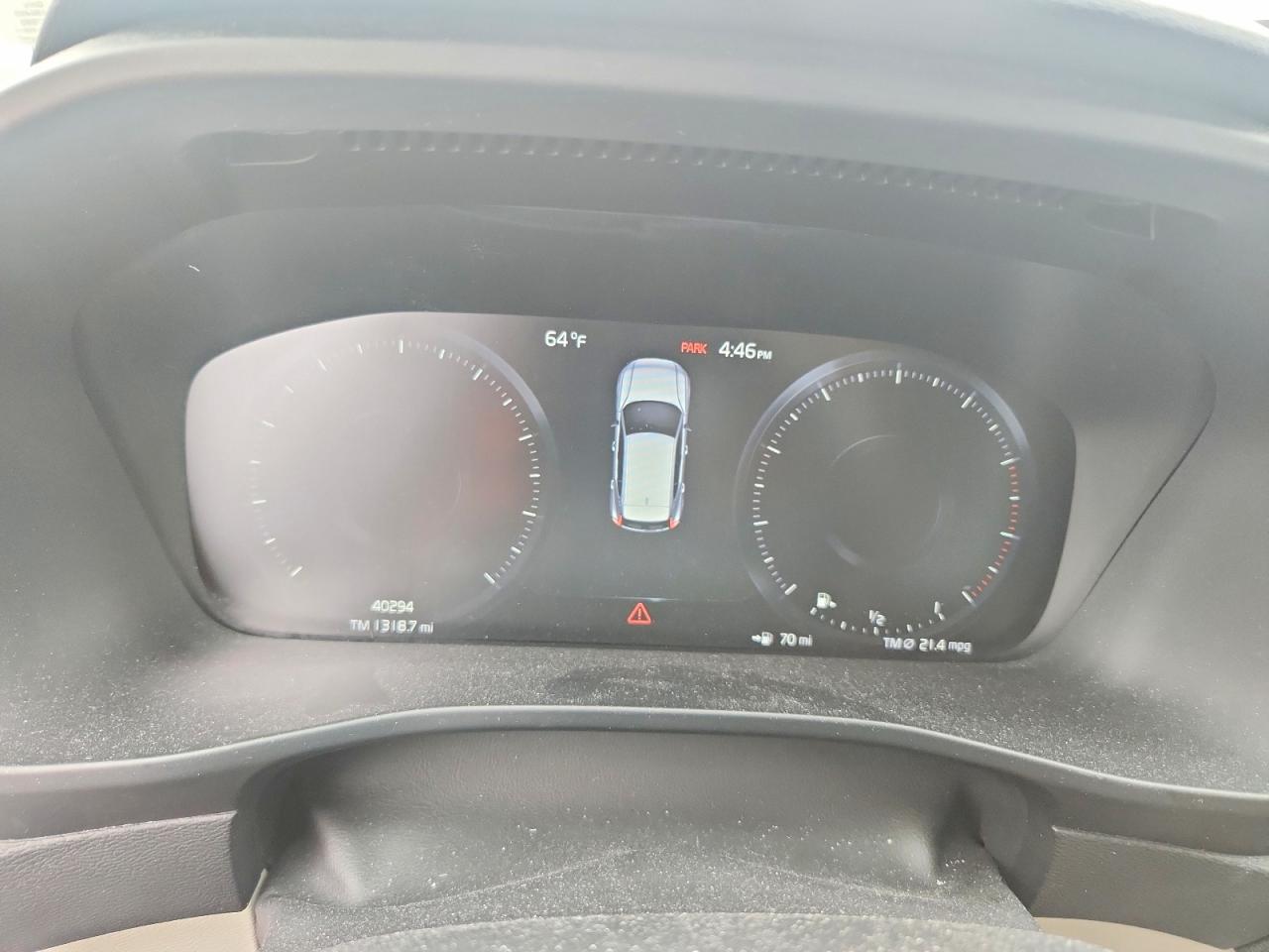 2020 Volvo Xc40 T5 Momentum - zdjęcie 9