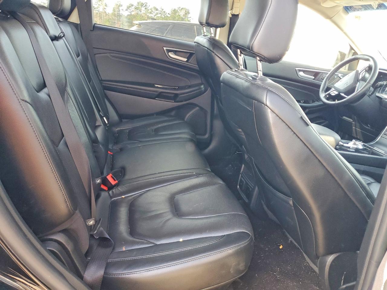 2020 Ford Edge Titanium - zdjęcie 11