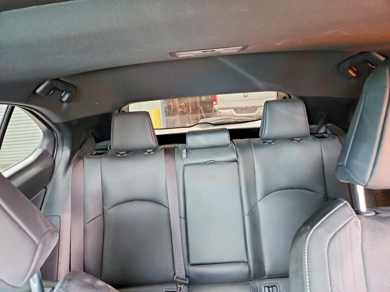 2025 Lexus Ux 300H Base - zdjęcie 10