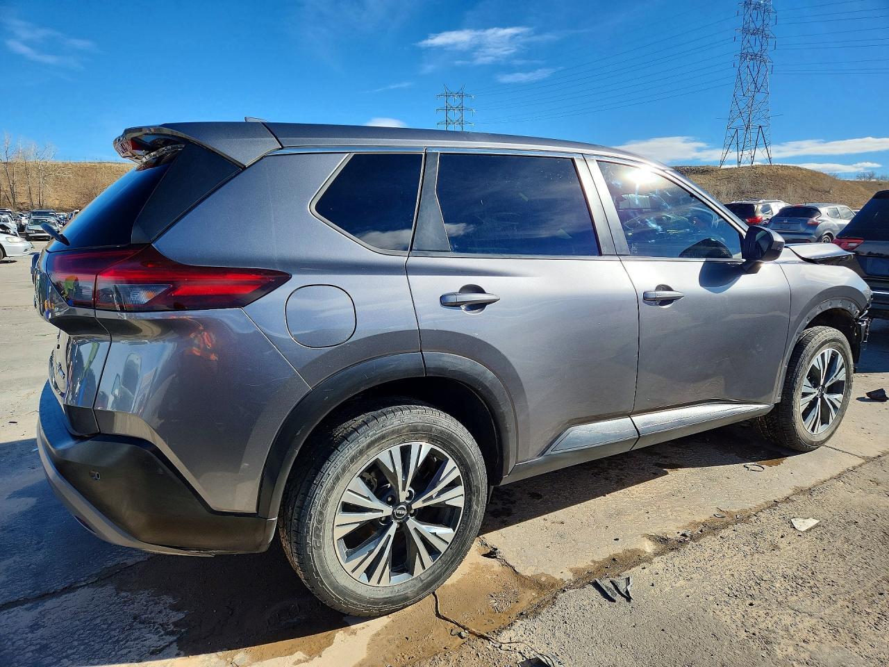 2023 Nissan Rogue Sv - zdjęcie 3