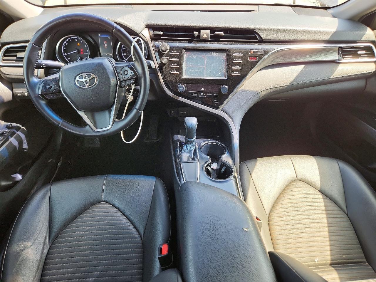 2018 Toyota Camry Se - zdjęcie 8