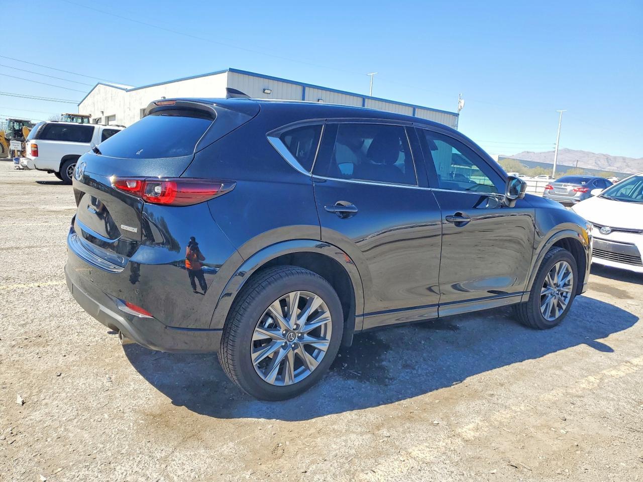 2025 Mazda Cx-5 Premium Plus - zdjęcie 3